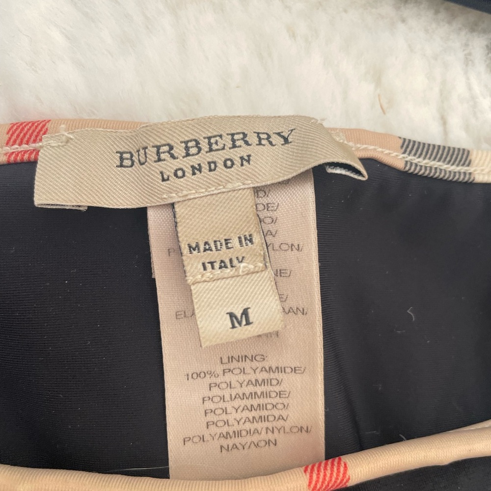 Excellent used condition - Burberry Bikini - Size M